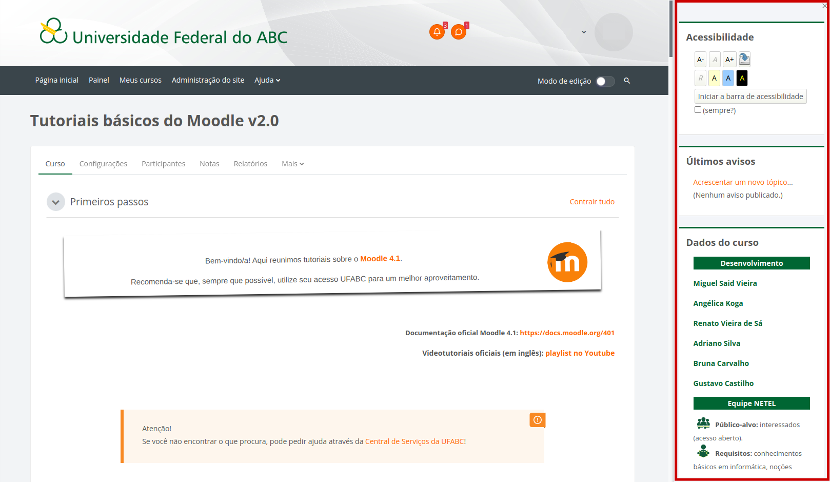 Captura de tela da página inicial do curso Tutoriais Moodle mostrando alguns blocos laterais adicionados no curso